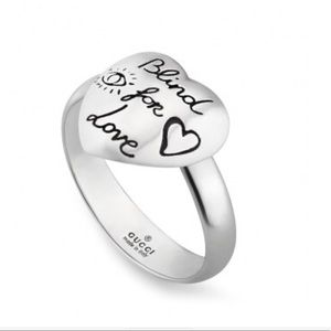 Blind For Love GUCCI ring size 5 authentic